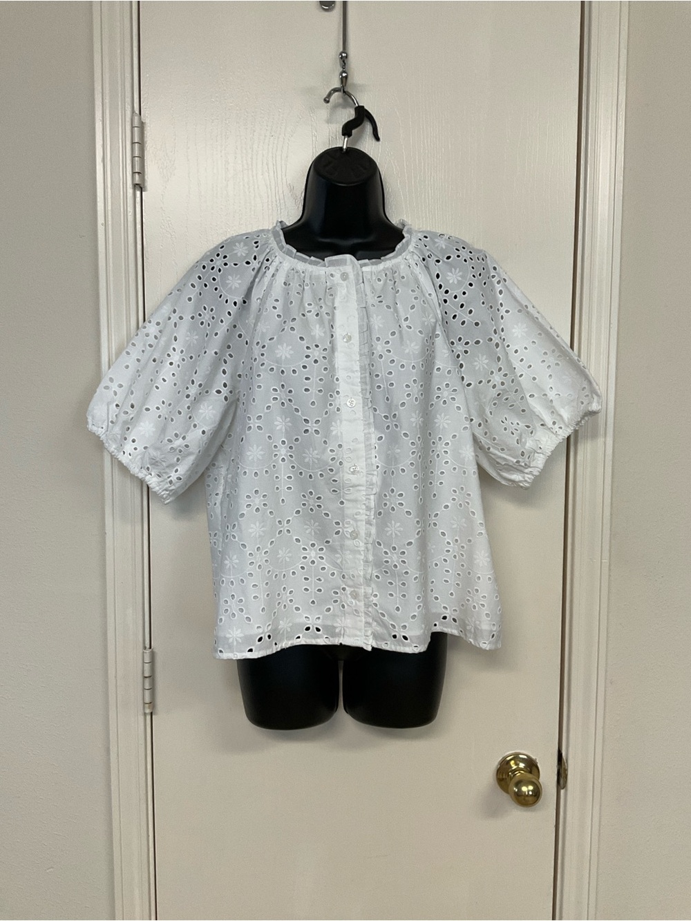 kate spade White Eyelet Button Down Front Puff Sleeve Blouse